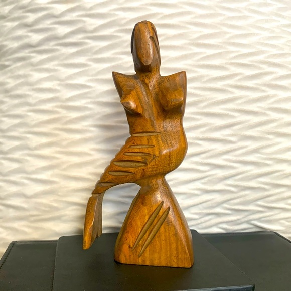 Mermaid 🧜‍♀️ carved in wood. Guayacan wood. 13.5cm height. - Picture 1 of 6